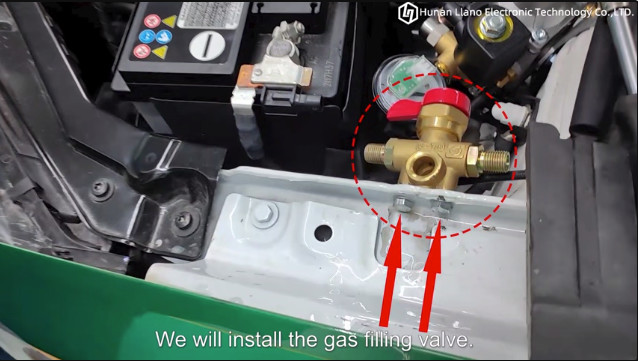 Latest company Cases about 3-3 install the gas filling valve